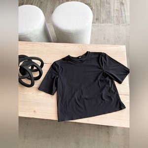 lululemon black mesh crop top size 4
